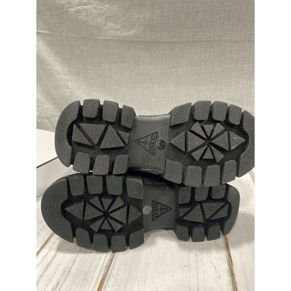 Guess Women's Hestia Lug Sole Chelsea Booties - Cognac/Black 5.5M - Picture 4 of 10